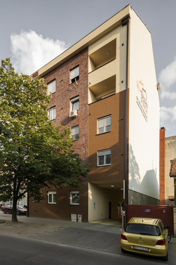 Giallo Apartment - Free Private Parking Novi Sad Exterior photo
