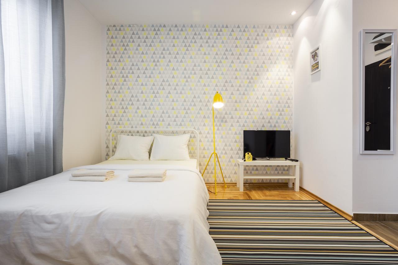 Giallo Apartment - Free Private Parking Novi Sad Exterior photo